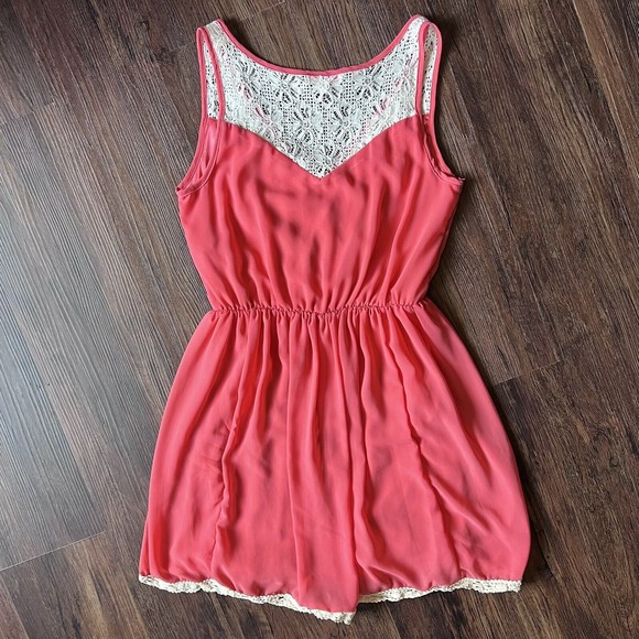 Margo & Sebastian Dress M Medium Coral w/ Ivory Lace V Neck Sleeveless Mini - Picture 2 of 15